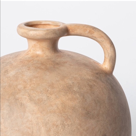 BLOGGER FAVORITE! STUDIO MCGEE WEATHERED JUG 8”x7” - Picture 3 of 11